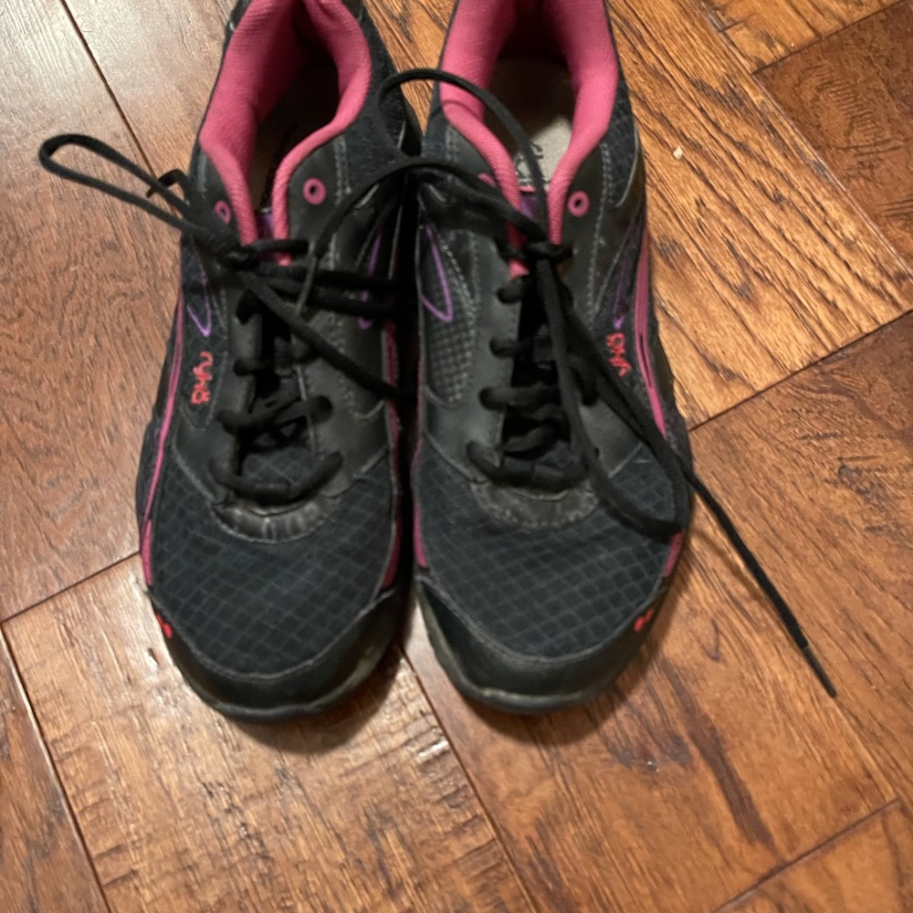 Ryka Black & Pink Tennis Shoes